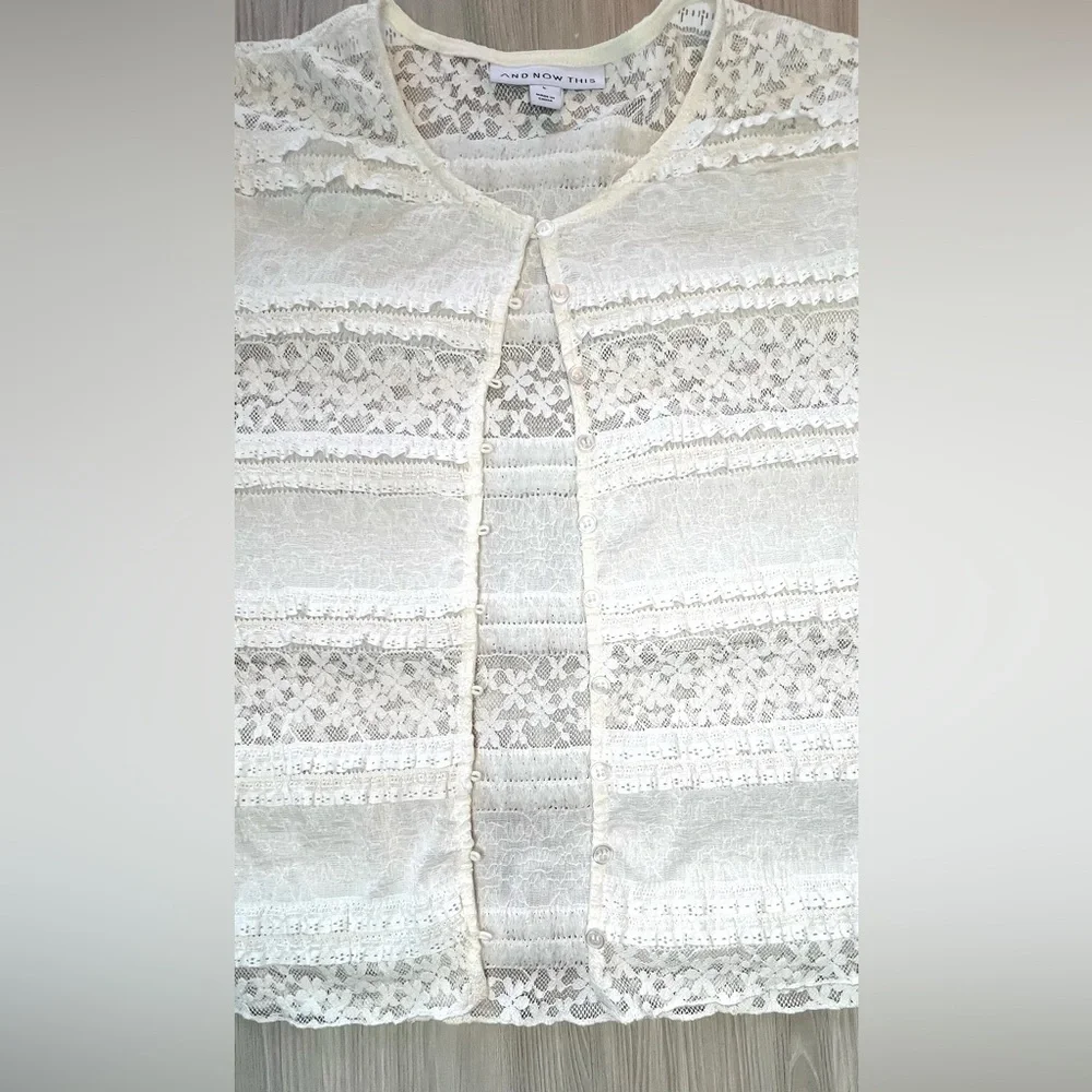 And Now This White Lace Button-Down Shirt Short Sleeve Women's Size L - Picture 6 of 7
